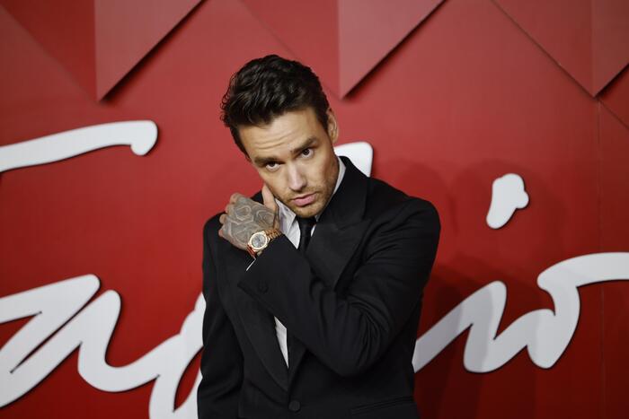 Precipita da un hotel a Buenos Aires, muore Liam James Payne, ex membro degli One Direction – America Latina – Ansa.it