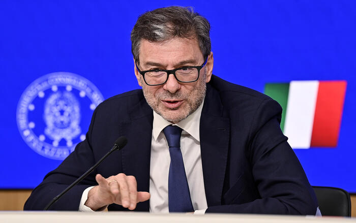 Giorgetti: ‘Non sarei stupito da una revisione al rialzo del Pil 2024’ – Notizie – Ansa.it