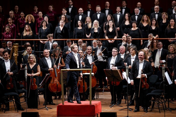 Tosca densa e struggente, Harding conquista Santa Cecilia