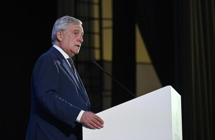 Tajani, 'non si segnalano problemi agli italiani in Iran'