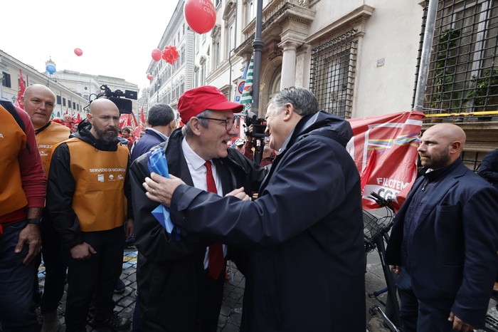 Torna lo sciopero generale, Cgil e Uil contro la manovra