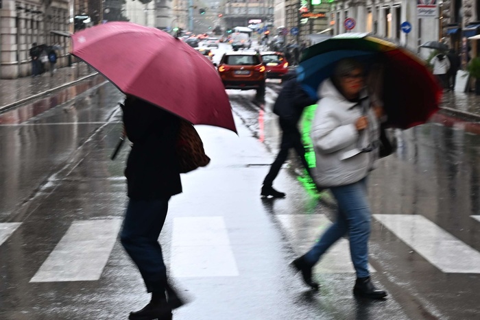 Allerta rossa maltempo in Lombardia, venti forti al Centro Nord – Notizie – Ansa.it