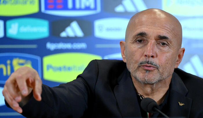 Spalletti: ‘Telefonate ultrà? Io so riattaccare…’ – Calcio – Ansa.it