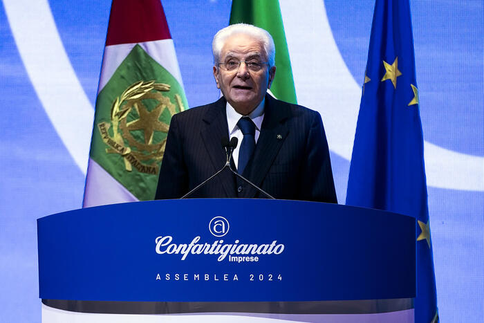 Mattarella: 'L'aumento degli artigiani fra gli immigrati è ricchezza'