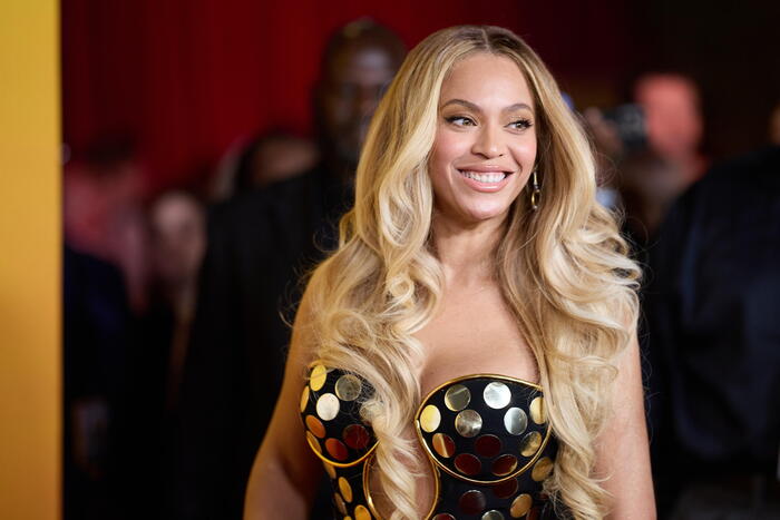 Beyonce' annuncia il tour di Cowboy Carter