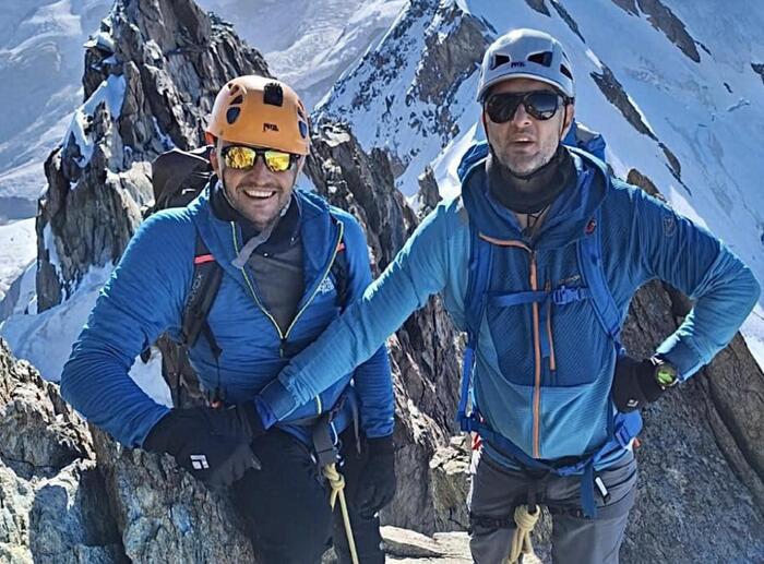 Alpinisti dispersi sul Gran Sasso, soccorritori bloccati in rifugio per la bufera – Notizie – Ansa.it