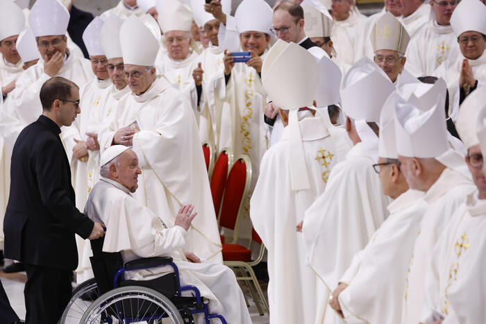 Papa Francesco: 'Non c'è salvezza senza la donna'