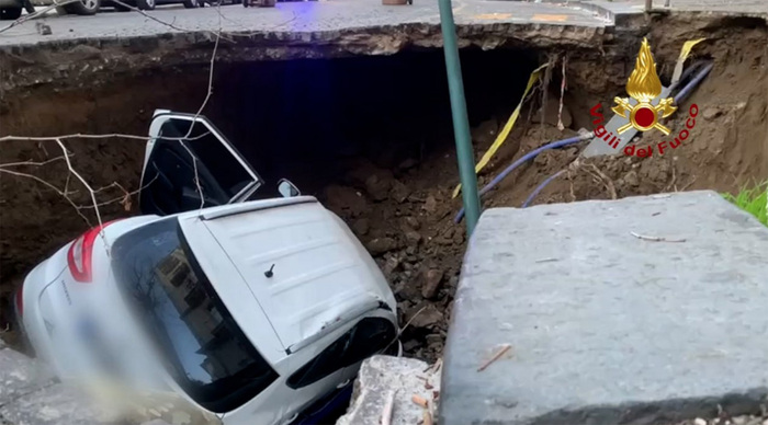 Naples sinkhole swallows cars, people 'lucky to be alive'
