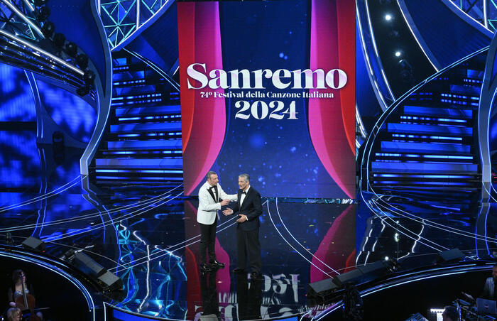 Marco Mengoni, ganador en San Remo - Espectáculos - ANSA Latina
