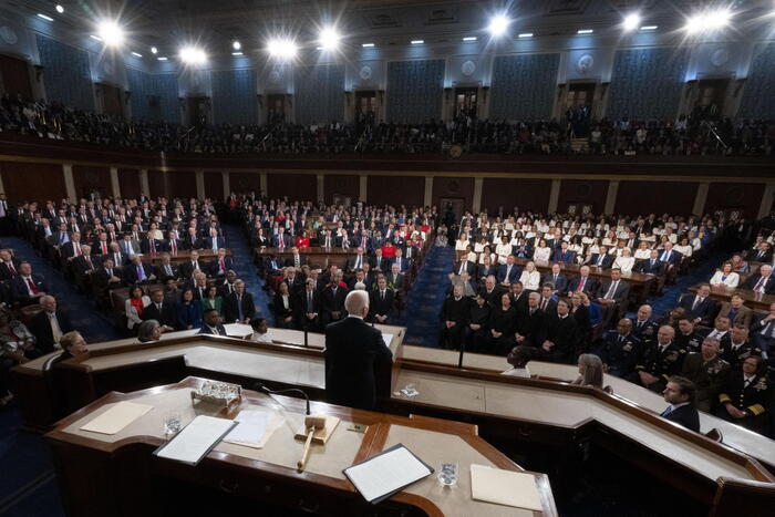 Biden, 'l'Ucraina vincerà Putin ma solo con le nostre armi'