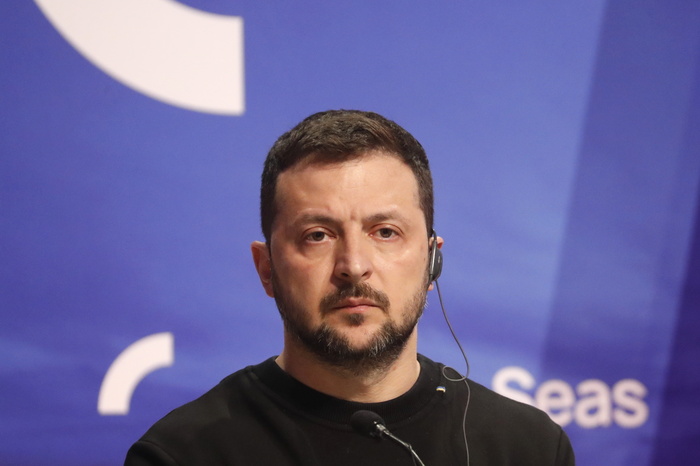 Ucraina, Zelensky nella lista dei ricercati di Mosca