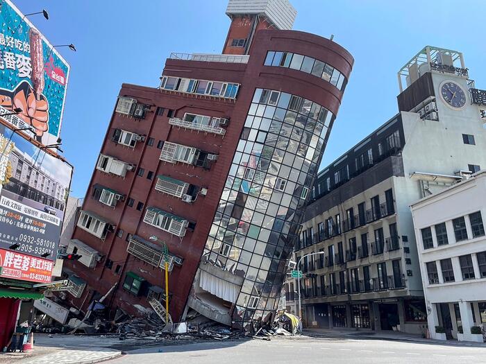 Terremoto di magnitudo 7.4 a Taiwan, 4 morti e 97 feriti – Notizie – Ansa.it