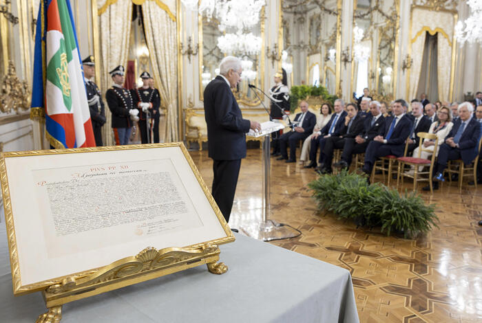 Mattarella alla polizia: ‘Ferma condanna per l’aggressione agli agenti’ – Notizie – Ansa.it