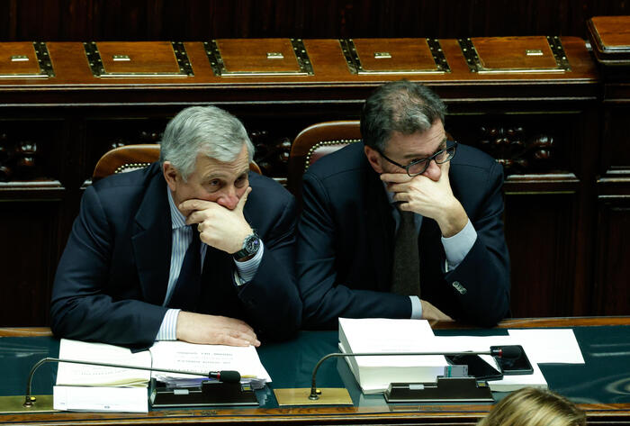 Tajani: contrari alla tassa sugli extra profitti. Giorgetti: revisione Pil Istat non cambia piani governo