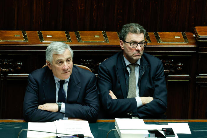 La maggioranza in tensione, altolà di Tajani a Giorgetti