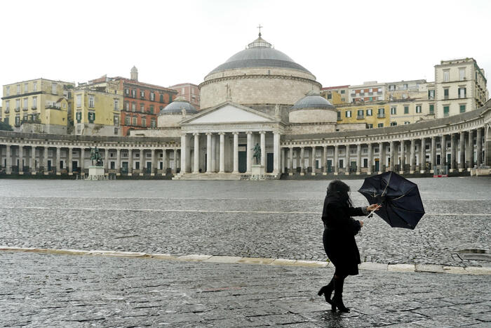 Maltempo: In Campania Vento E Pioggia, Prorogata Allerta - Notizie ...