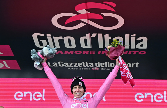 Giro: Pogacar wins 16th stage, fifth win