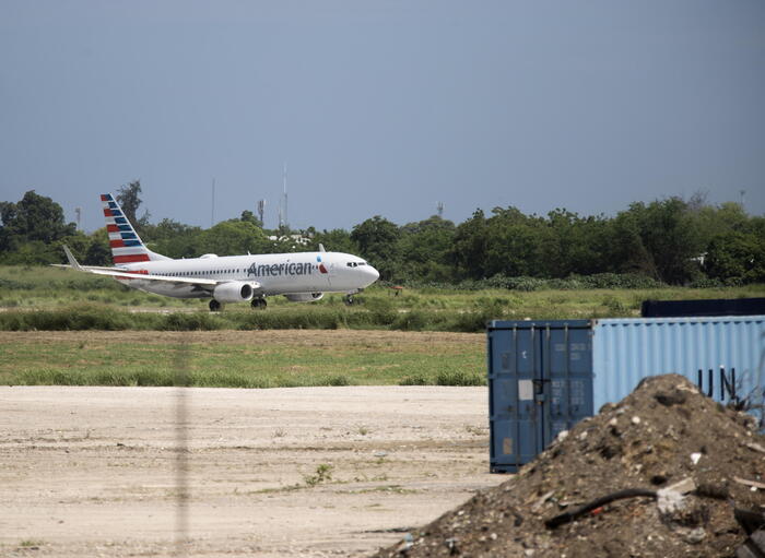 American Airlines sospende tutti i voli per ‘problemi tecnici’ – Notizie – Ansa.it