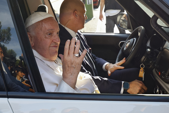 Gossip is women's stuff - pope reportedly said