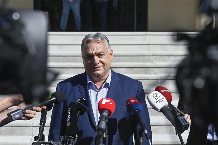 Orban: 'in Ue è nata la coalizione per la guerra e la migrazione'