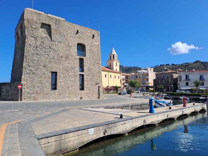 Cinque Vele di Legambiente, a Pollica il mare più bello