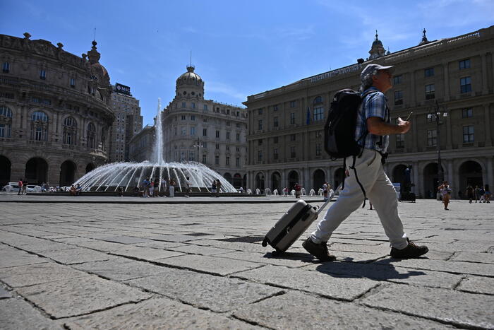 Torna il caldo per 24-36 ore, da giovedì temperature in calo di 15 gradi – Notizie – Ansa.it