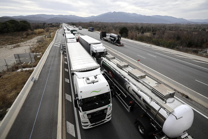 Autostrada mare-ferroviaria che collega Italia e Spagna – Economia