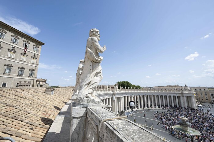 Vatican employees alarmed by cuts, outsourcing policies