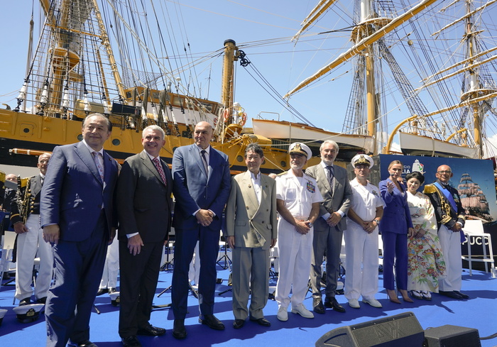 Vespucci in Tokyo, Villaggio Italia inaugurated