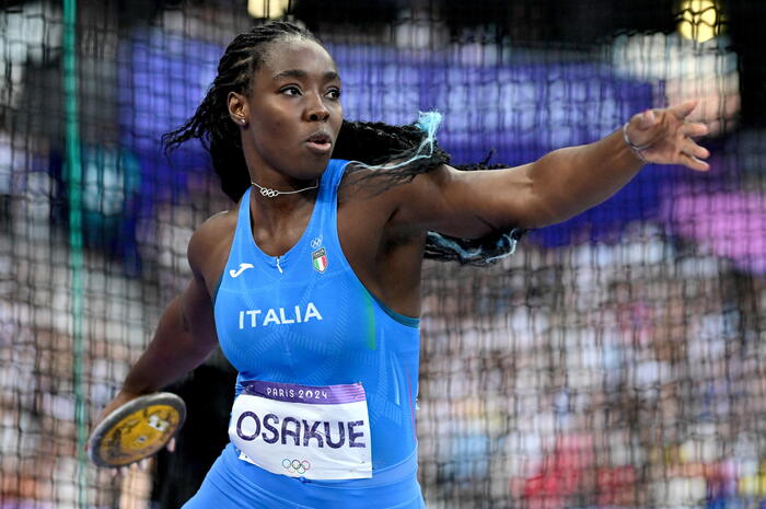 Athlete Osakue says she was mistaken for thief because black