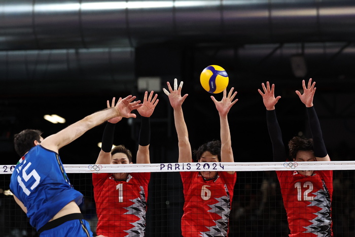 Olympics: Italy in volleyball semis after epic comeback