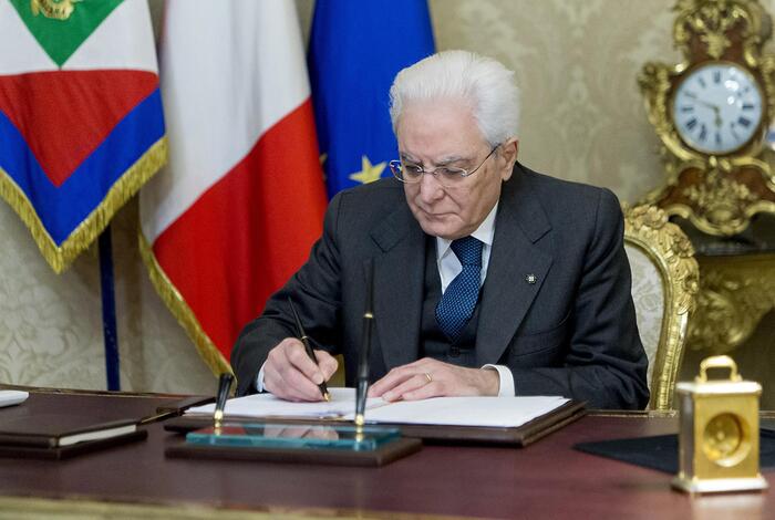 Mattarella signs the economic measure, the text goes to Parliament – News – Ansa.it