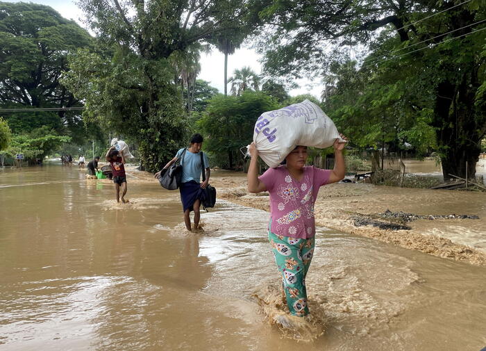 Il Myanmar chiede aiuti esteri dopo le inondazioni