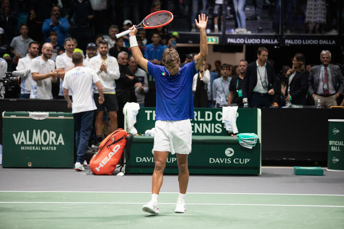 Coppa Davis: Cobolli batte Griekspoor in tre set e porta il punto decisivo. L’Italia supera l’Olanda 2-0 – Tennis – Ansa.it