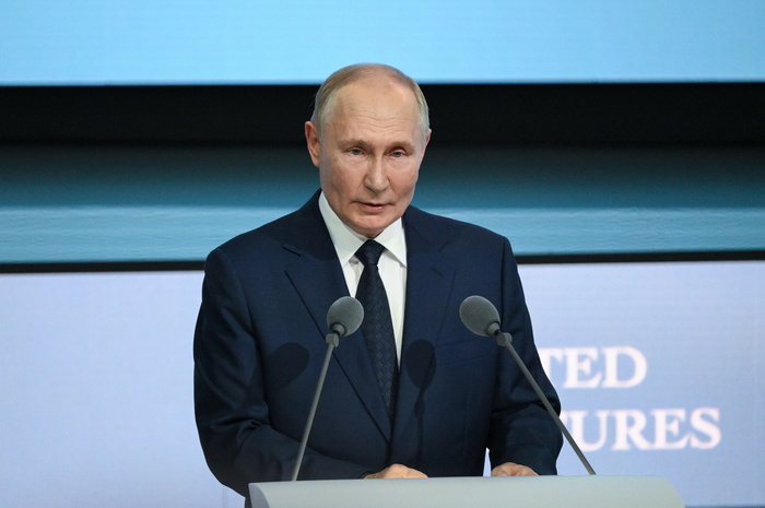 Putin firma decreto, cresce a 1,5 milioni numero militari – Notizie – Ansa.it