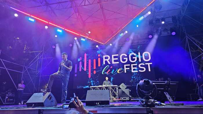 Reggio Live Fest, in oltre 30 mila per la chiusura con Fedez – Notizie #finsubito richiedi mutuo fino 100%