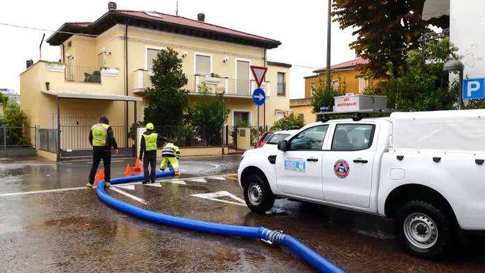 Maltempo in Emilia-Romagna, Rimini invasa dall’acqua – Italia – Ansa.it