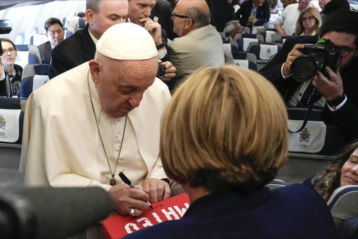 Papa Francesco è arrivato in Indonesia