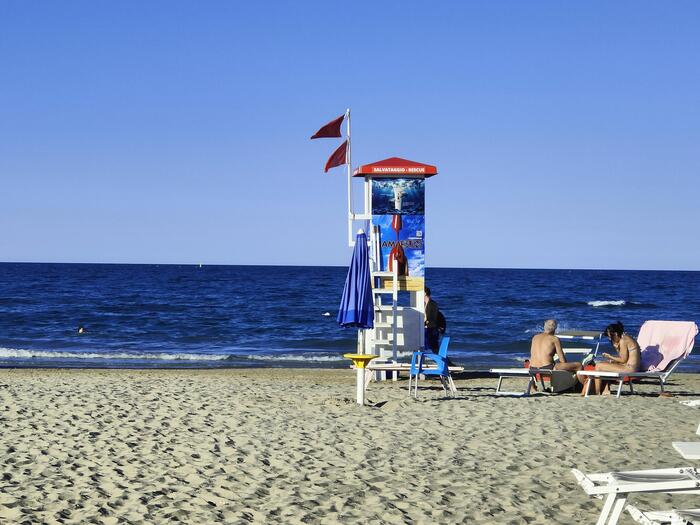 Bagnino salvò turista, multato perchè non allertò Capitaneria – Notizie – Ansa.it