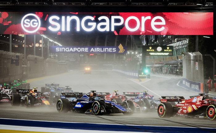 F1: Ferrari's Leclerc 5th, Sainz 7th in Singapore