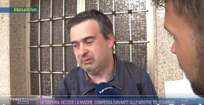 Uccide la madre e dopo 24 ore confessa in diretta tv. Fermato e portato in carcere – Notizie – Ansa.it