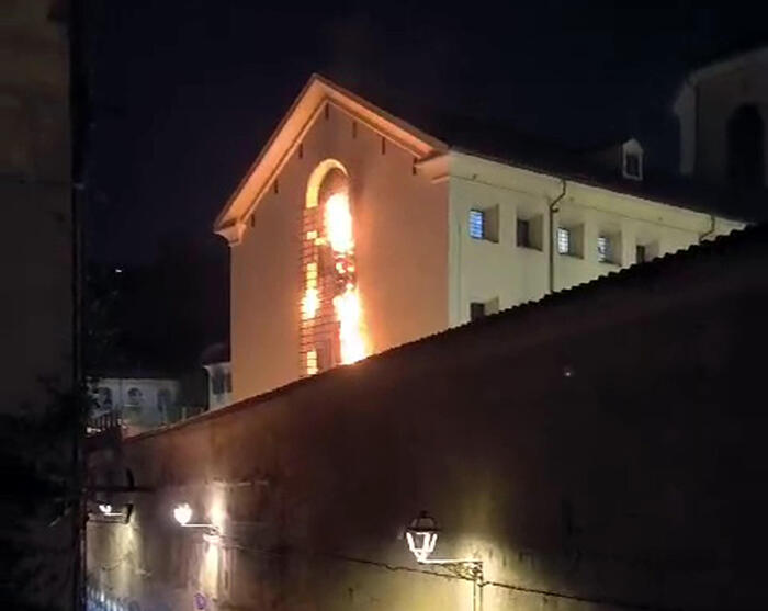 Protesta in carcere a Roma, incendiati materassi a Regina Coeli – Notizie – Ansa.it