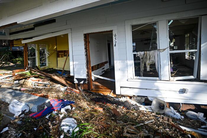 Helene si abbatte sulla Florida, morti e inondazioni – Nord America – Ansa.it