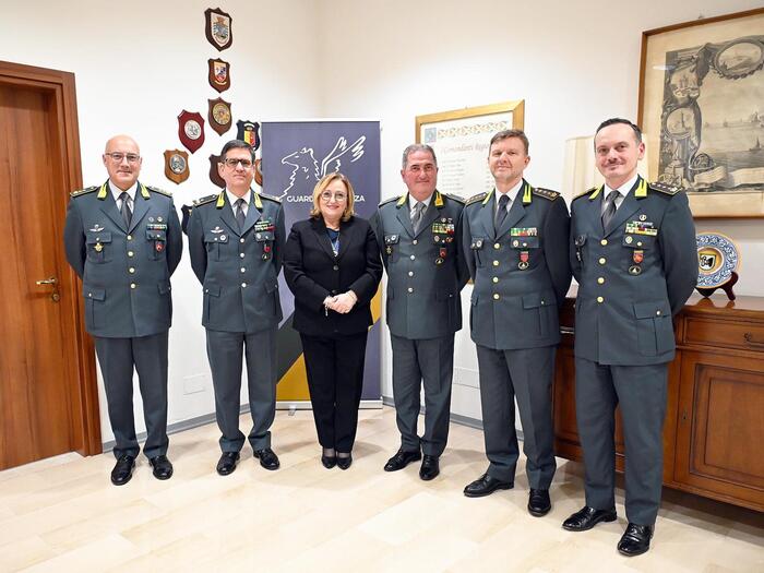 Sottosegretaria Albano visita Comando Guardia Finanza Marche