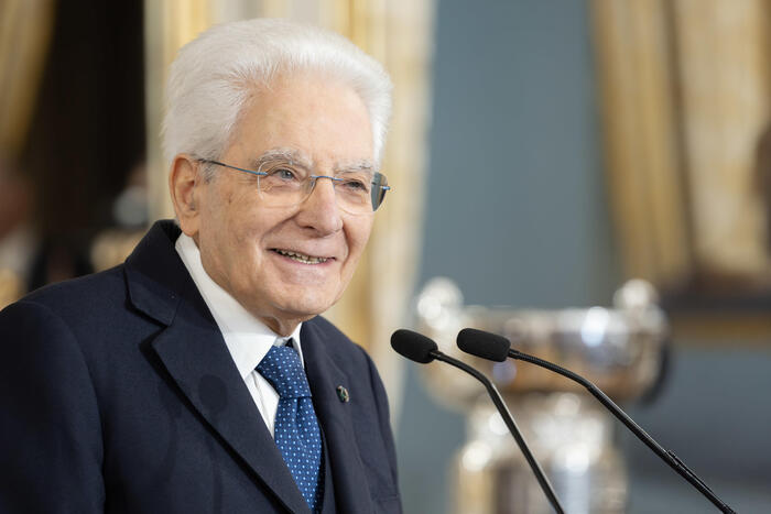 Il presidente Mattarella premia motu proprio 31 esempi civili