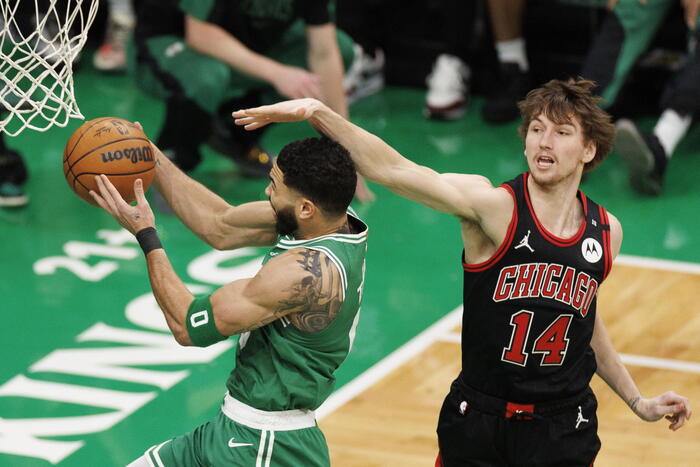 Nba: Boston batte Cleveland col gioco di squadra