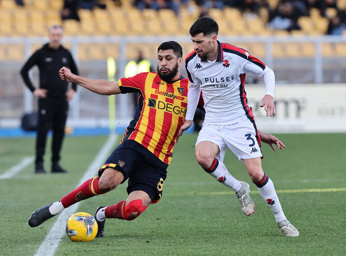 Soccer: Lecce-Genoa relegation battle ends goalless