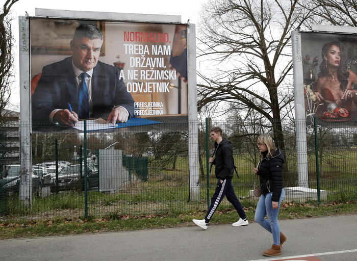 Seggi aperti in Croazia per il ballottaggio delle presidenziali