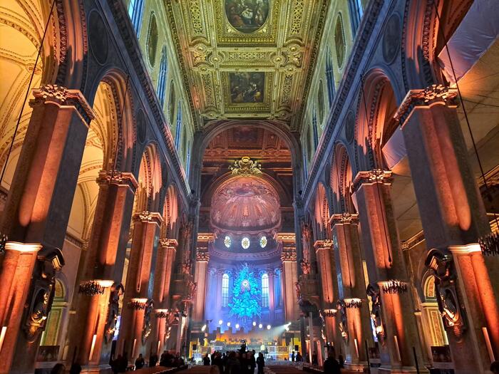 Al via al Duomo di Napoli il Concerto per la Pace