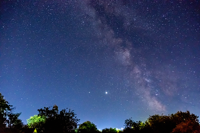 Nel cielo di febbraio l’abbraccio dei pianeti